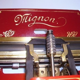 Mignon 2 Red