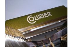 Courier(8)